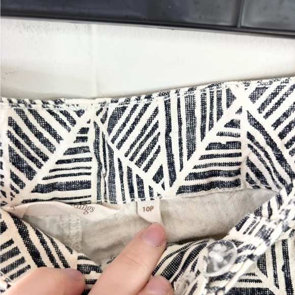 Soft Surroundings printed cotton cropped straight leg pants size 10P - Picture 2 of 5